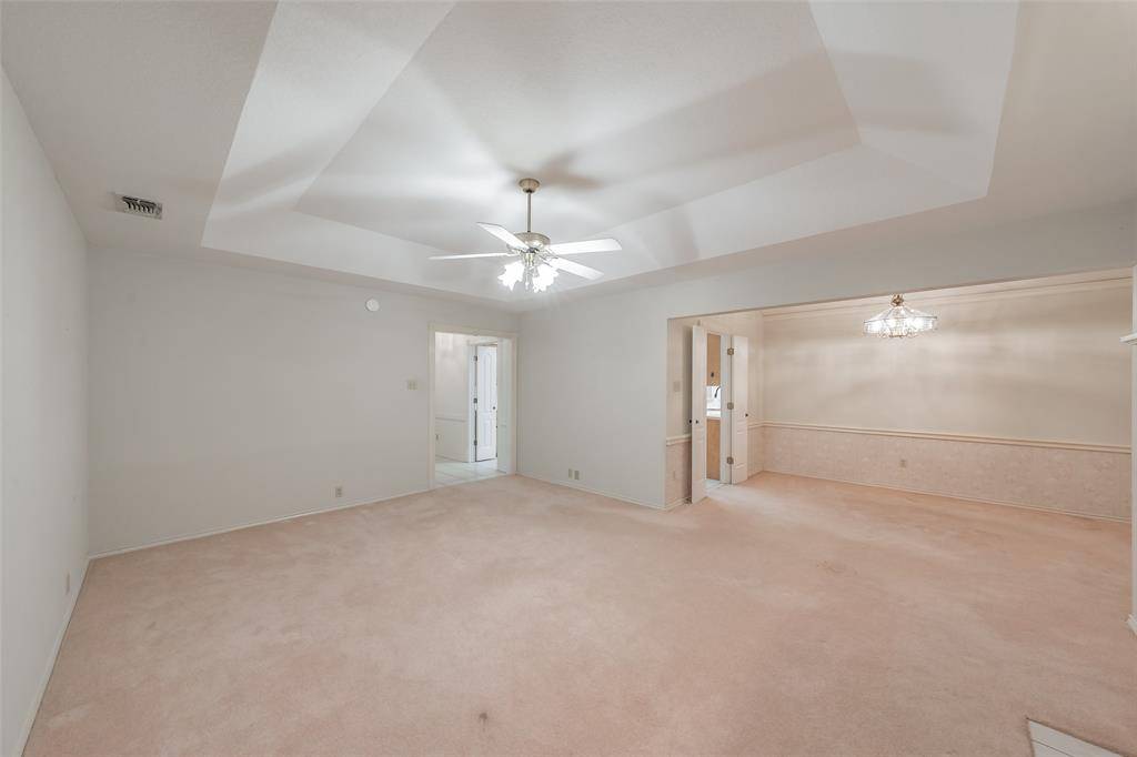 702 Jonathan Drive, Euless, TX 76040