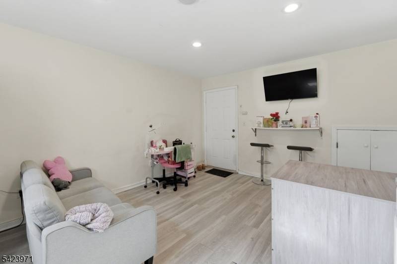 172-174 Carroll St, Paterson City, NJ 07501