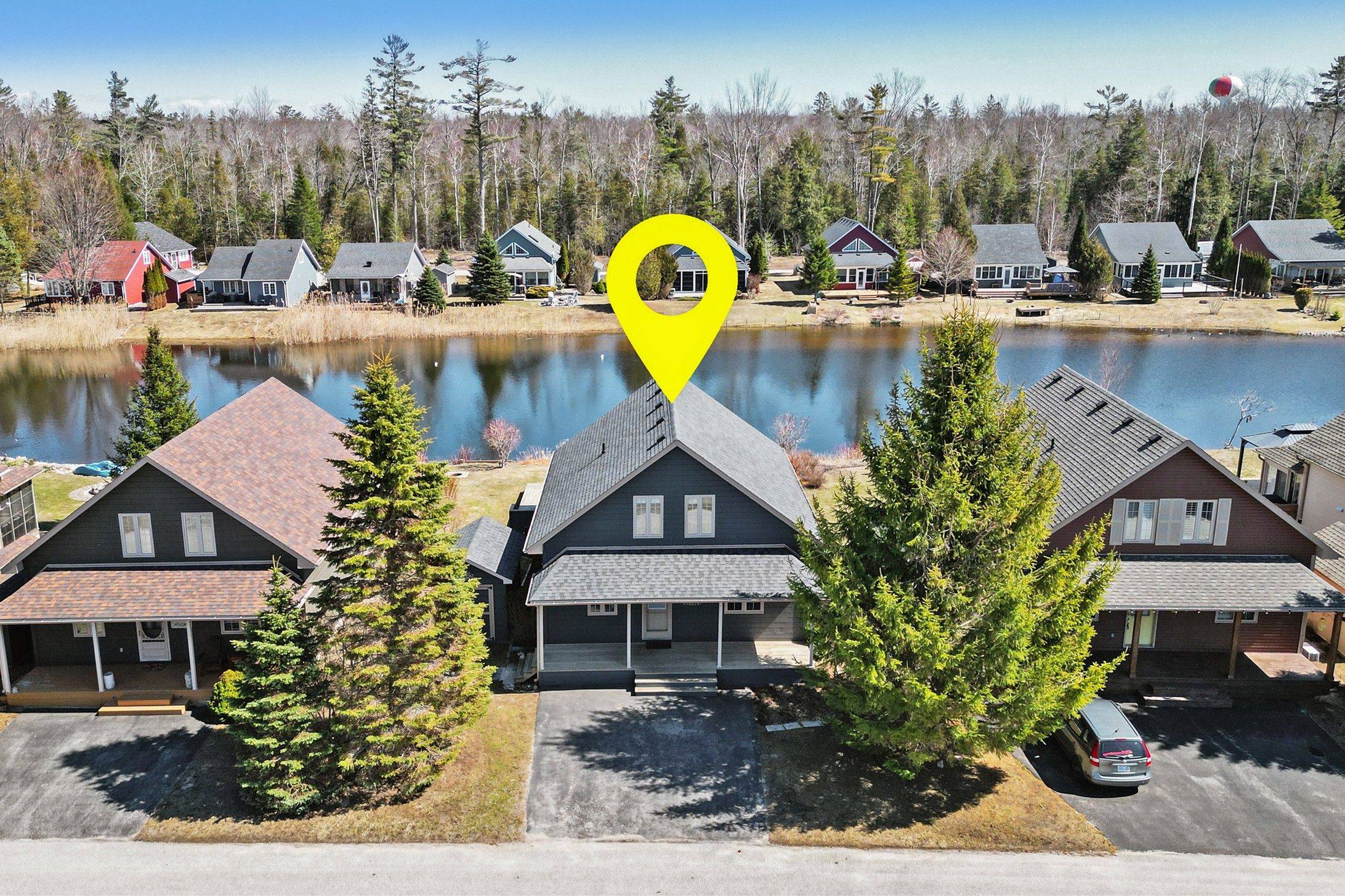 43 Madawaska TRL, Wasaga Beach, ON L9Z 1X7