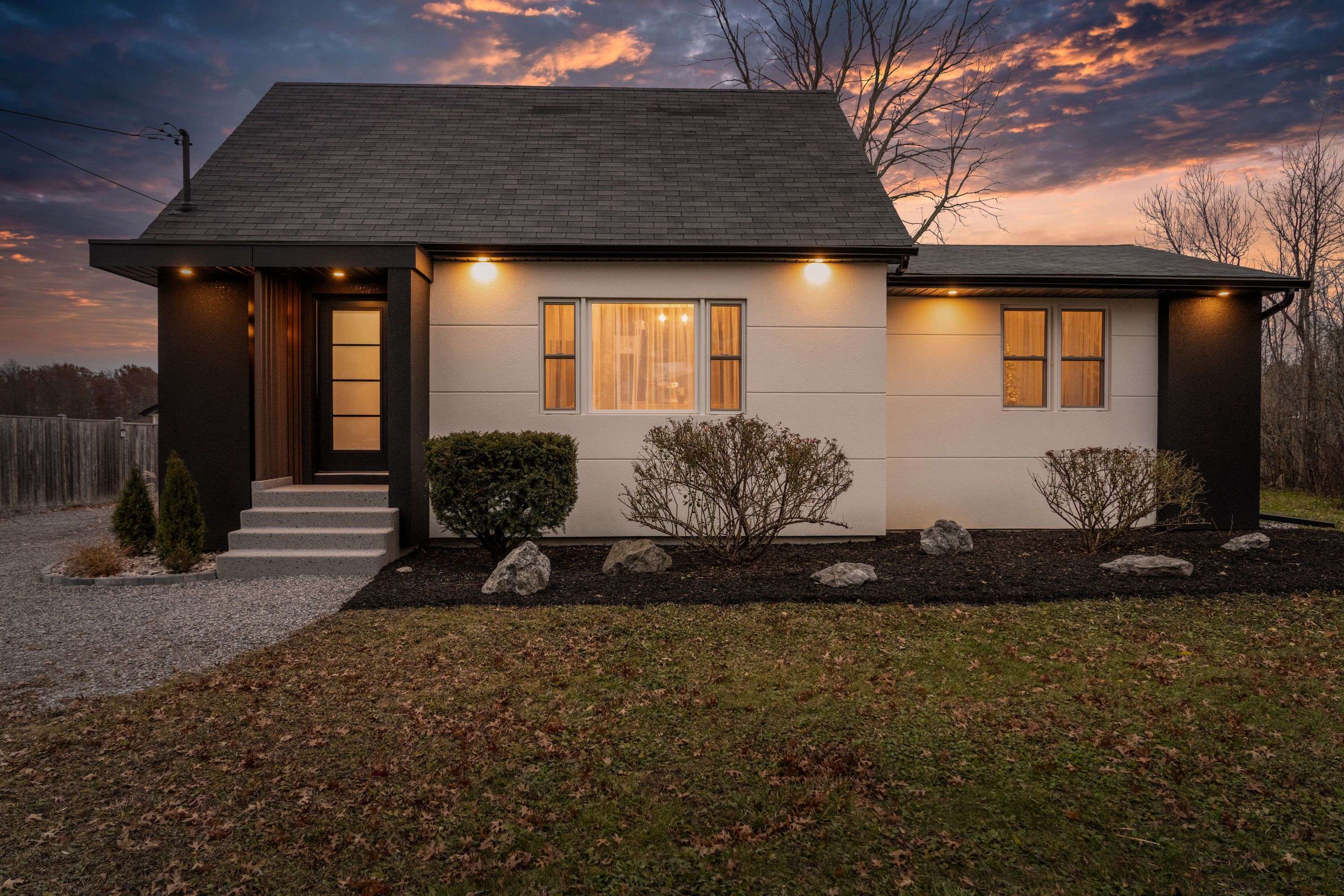 1234 SPEARS RD, Fort Erie, ON L2A 4N3