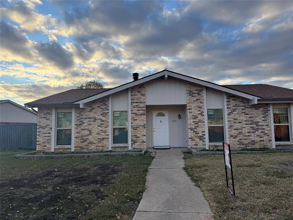 2125 Kings Road, Carrollton, TX 75007