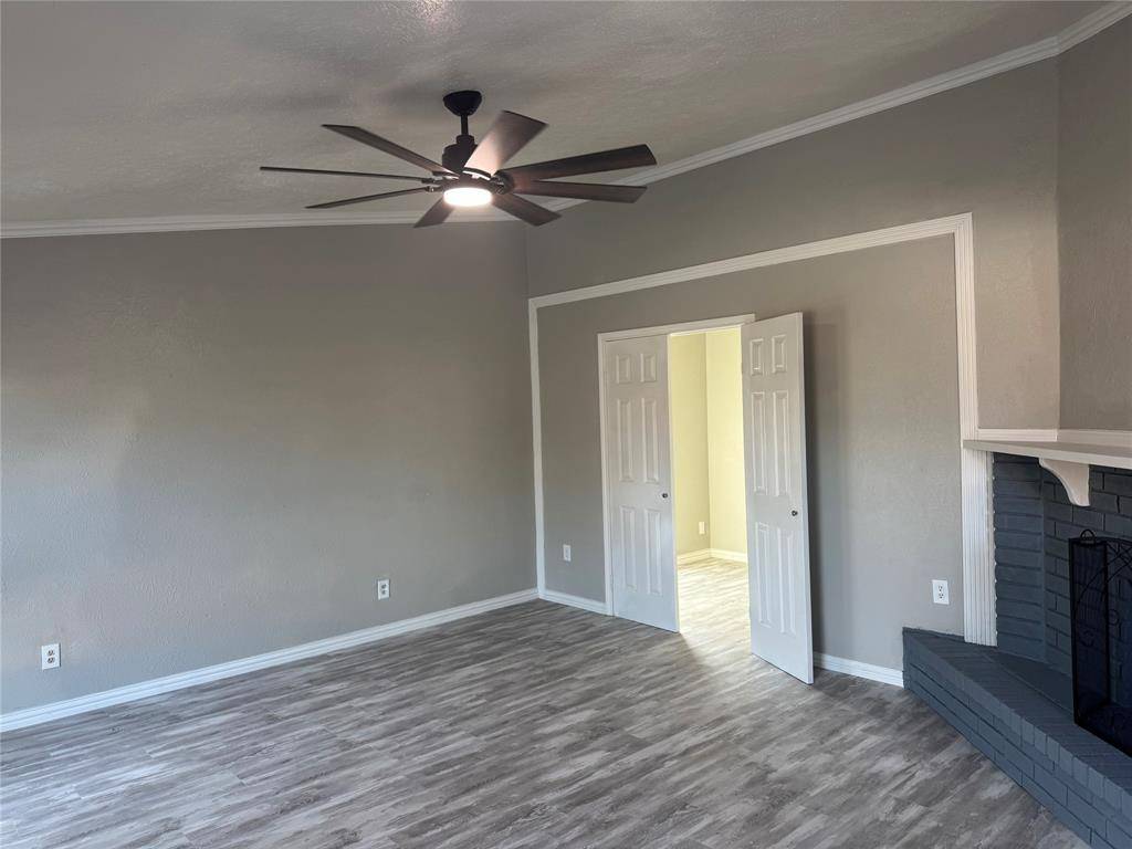 2125 Kings Road, Carrollton, TX 75007