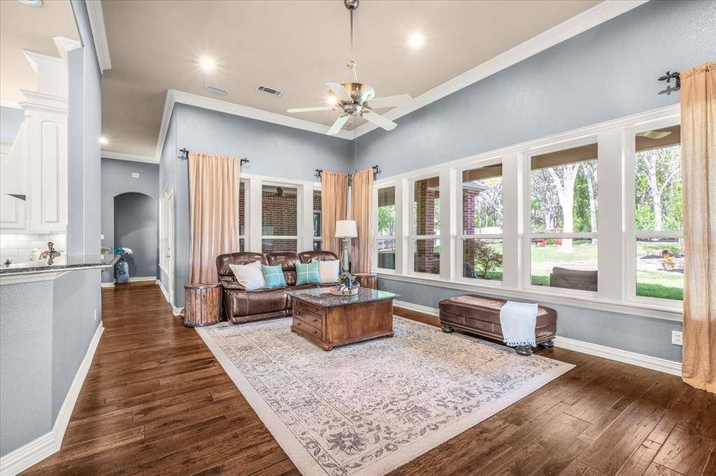 102 Blue Sage Court, Weatherford, TX 76087