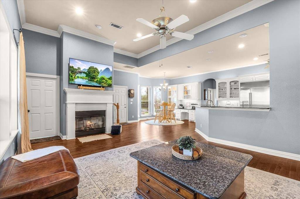 102 Blue Sage Court, Weatherford, TX 76087