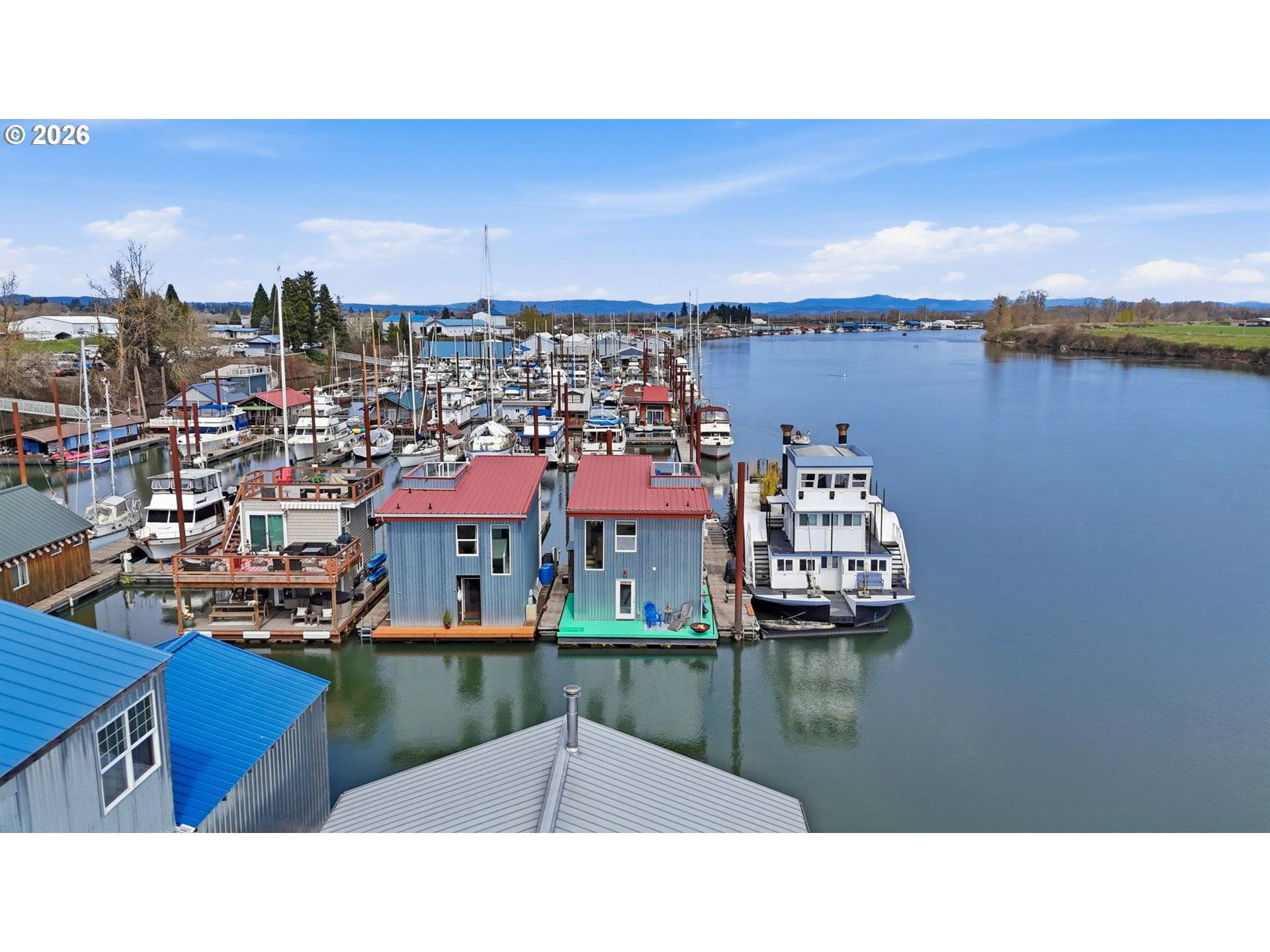 34326 JOHNSONS LANDING RD #C-27, Scappoose, OR 97056