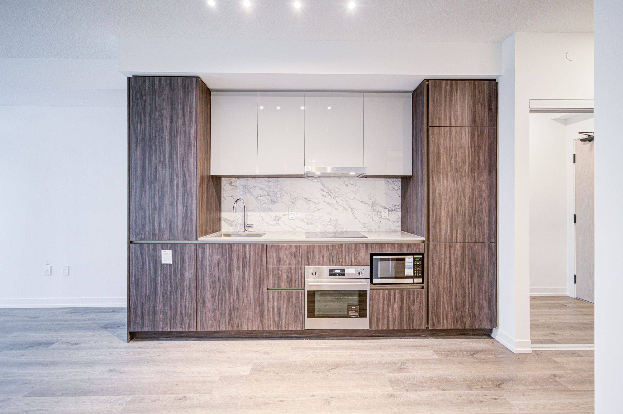 8 interchange WAY #1510, Vaughan, ON L4K 0P9