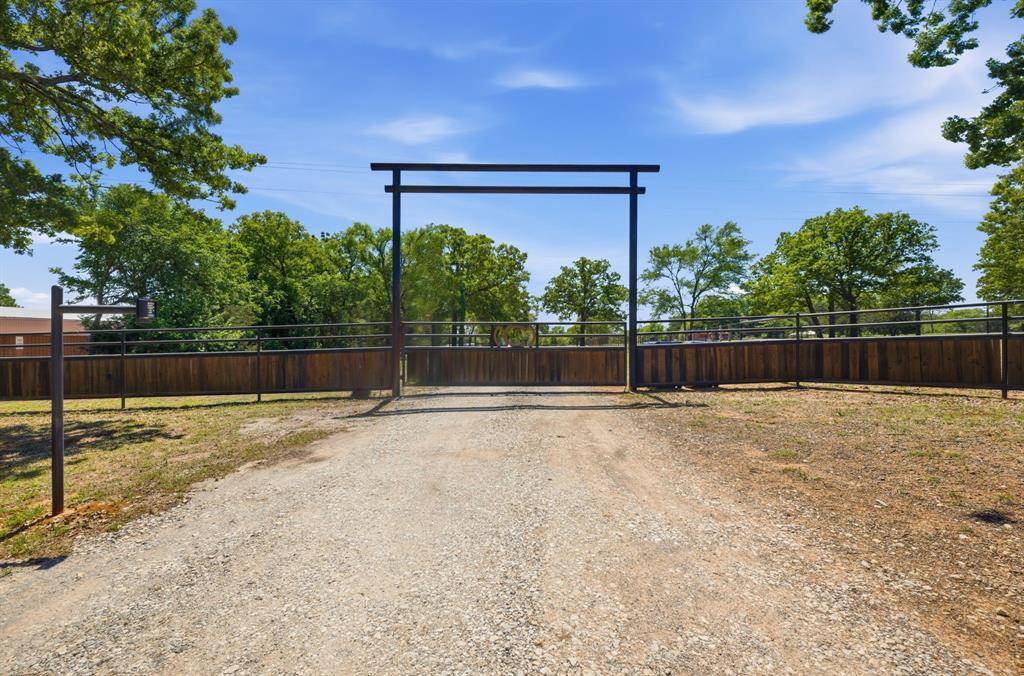 10642 Fm 902, Collinsville, TX 76233