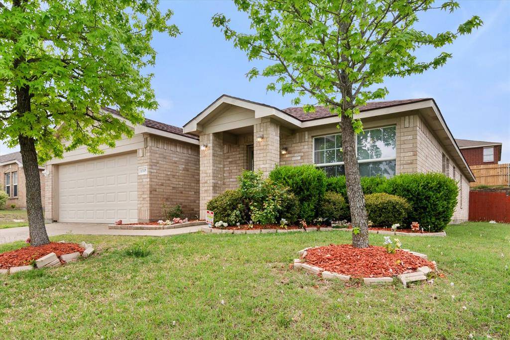 1315 Foster Street, Cedar Hill, TX 75104