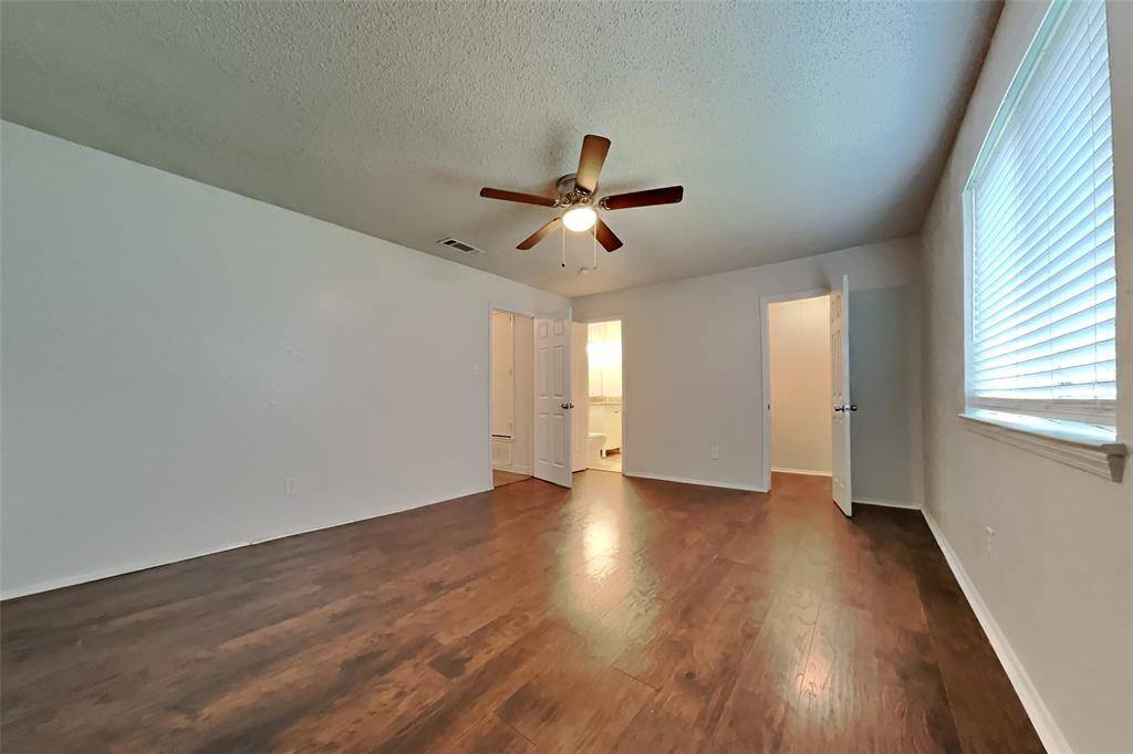 5317 Windy Meadow Drive, Arlington, TX 76017