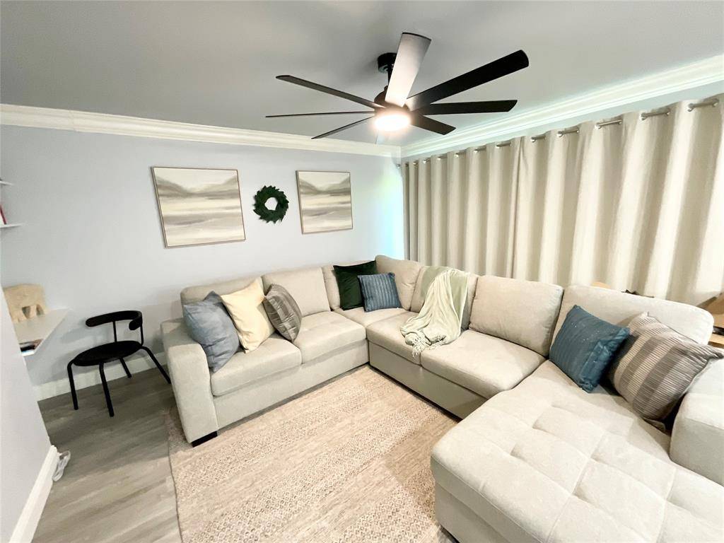 536 E Avenue J #A, Grand Prairie, TX 75050