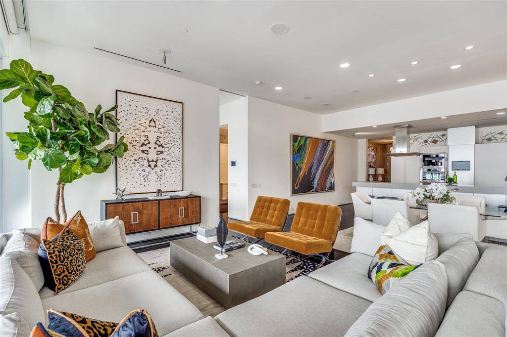 1717 Arts Plaza #2107, Dallas, TX 75201