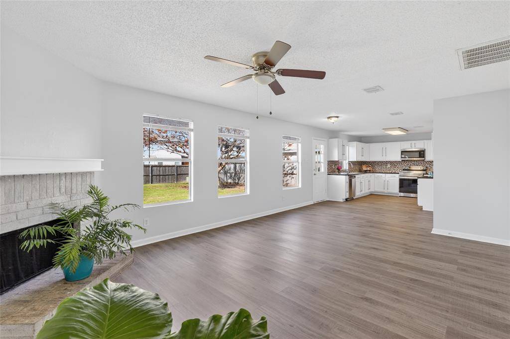 2333 Live Oak Drive, Little Elm, TX 75068