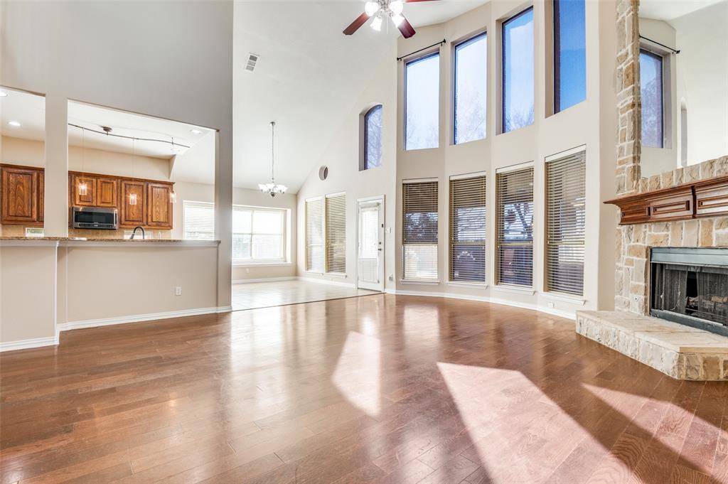 2260 Bald Eagle Way, Grand Prairie, TX 75052