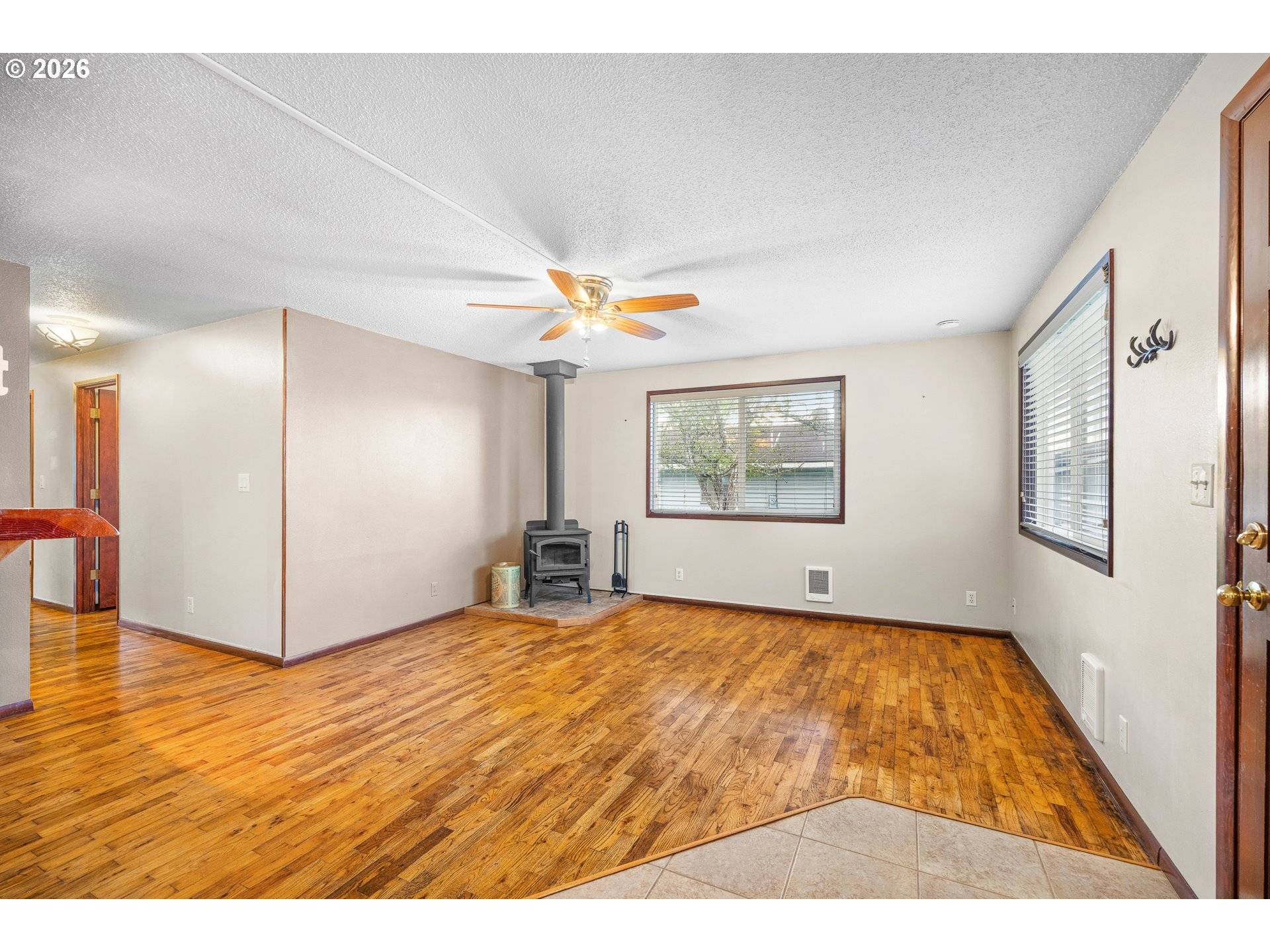 1025 GARFIELD AVE, Coos Bay, OR 97420