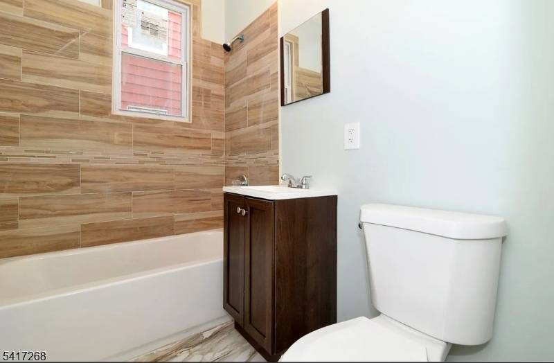 231 Wainwright St, Newark City, NJ 07112