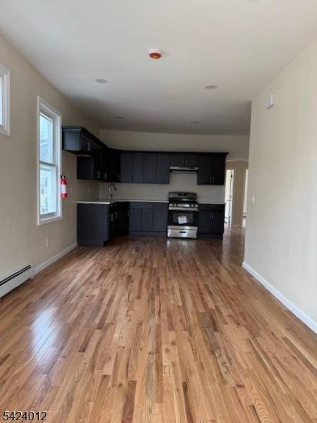 219 Renner Ave, Newark City, NJ 07112