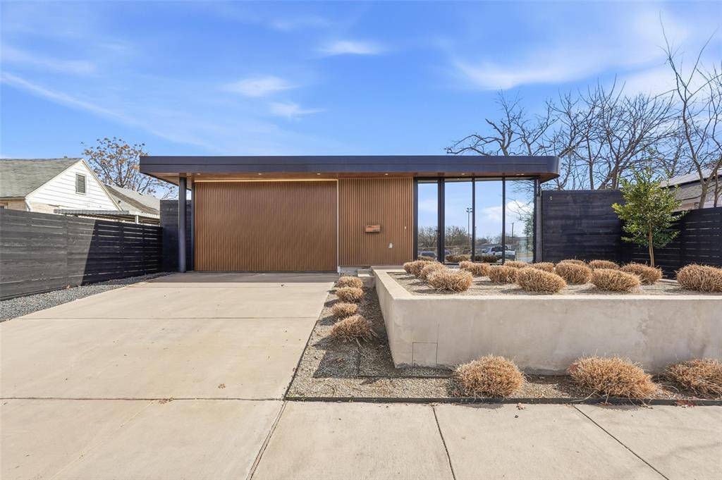 6822 Victoria Avenue, Dallas, TX 75209