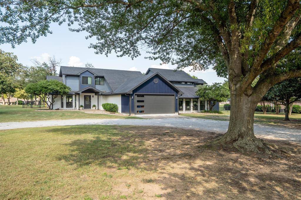 117 Modoc Trail, Lake Kiowa, TX 76240