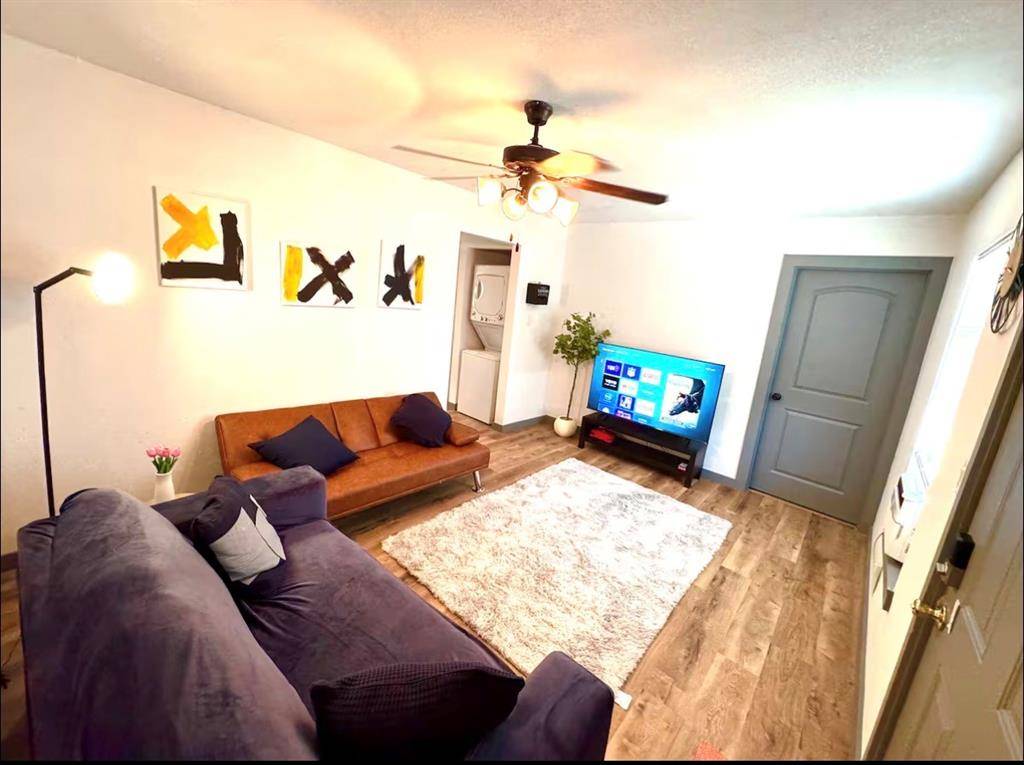 127 Browning Drive, Arlington, TX 76010