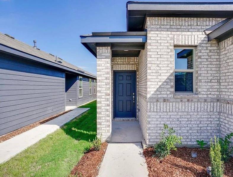 2111 River Pine Road, Forney, TX 75126