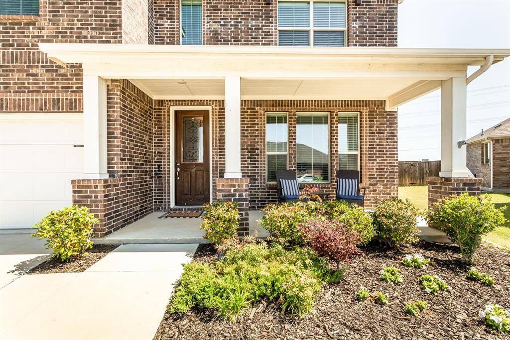 3020 Prairie Trail Avenue, Aubrey, TX 76227