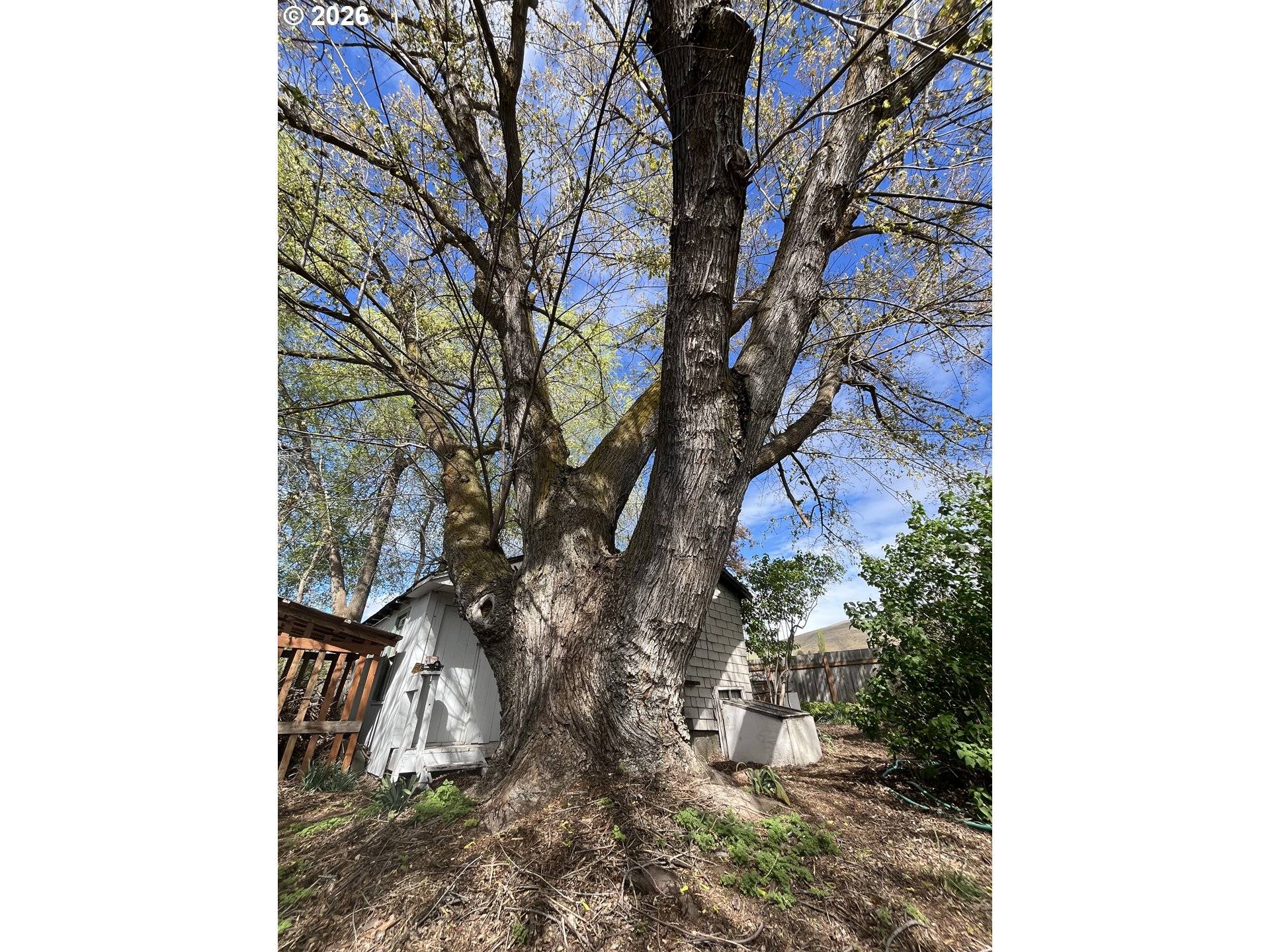 82807 HIGHWAY 216, Tygh Valley, OR 97063