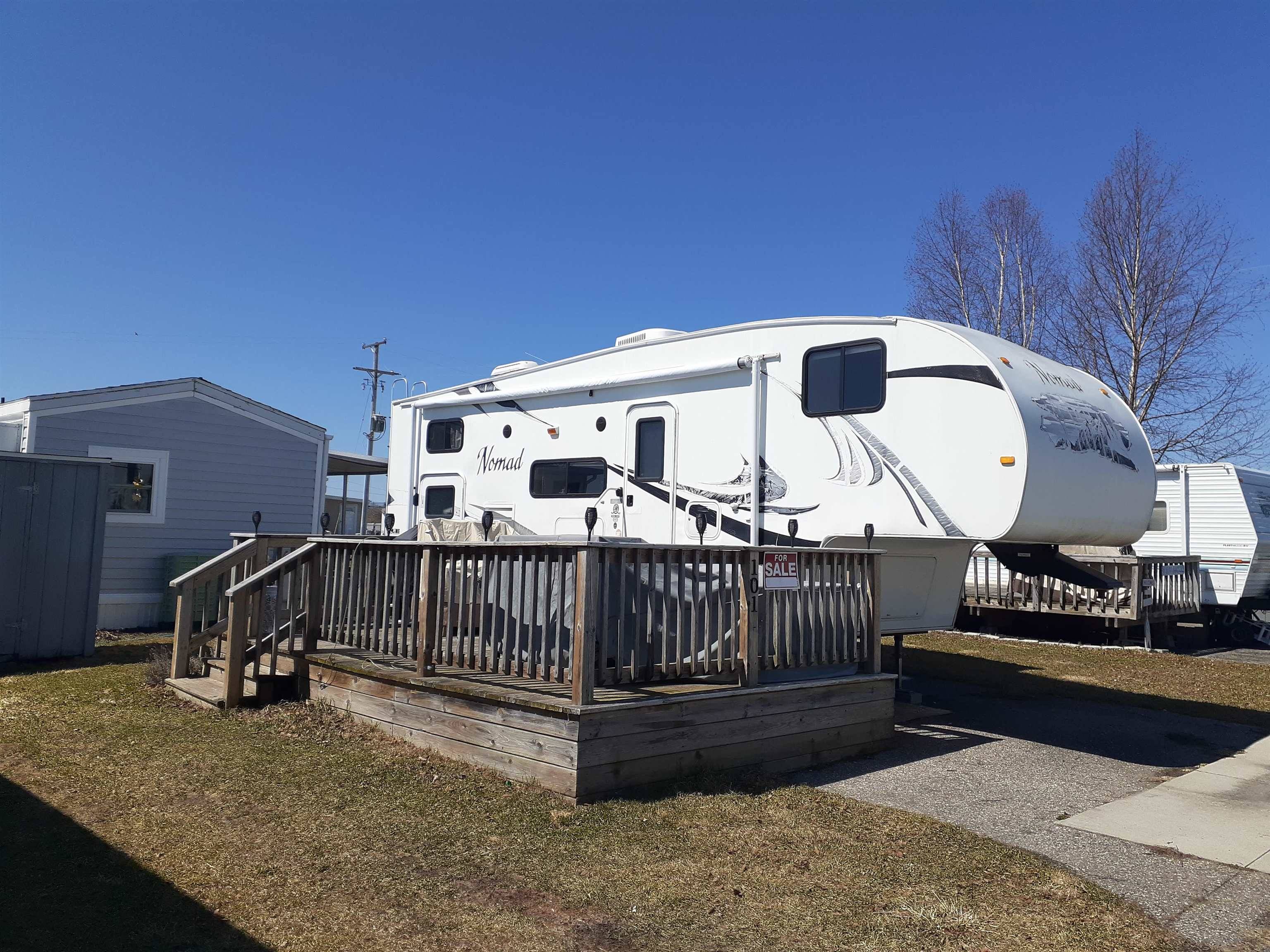 101 Steelhead LN, Au Sable Twp, MI 48750