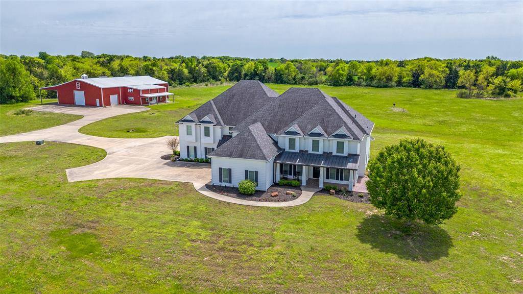 6100 Old Clarksville Road, Reno, TX 75462