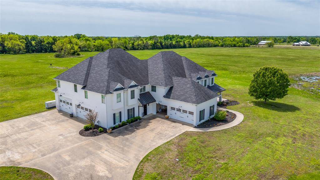 6100 Old Clarksville Road, Reno, TX 75462