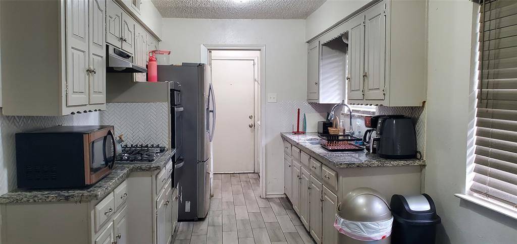 1212 Whispering Circle, Dallas, TX 75241