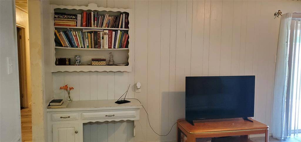 1212 Whispering Circle, Dallas, TX 75241