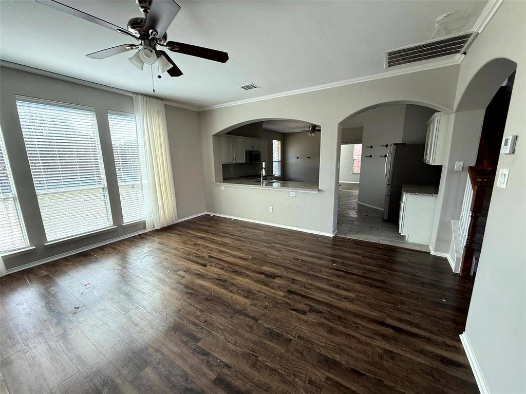 1306 Webb Ferrell Road S, Arlington, TX 76002