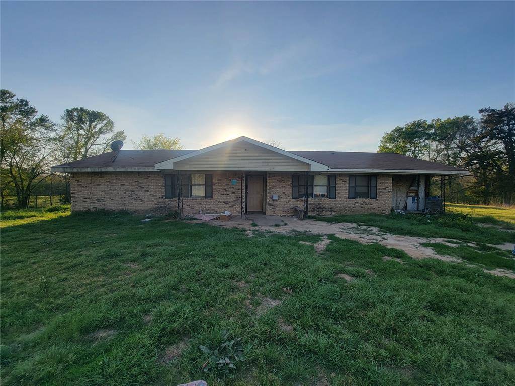 778 County Road 1345, Clarksville, TX 75426