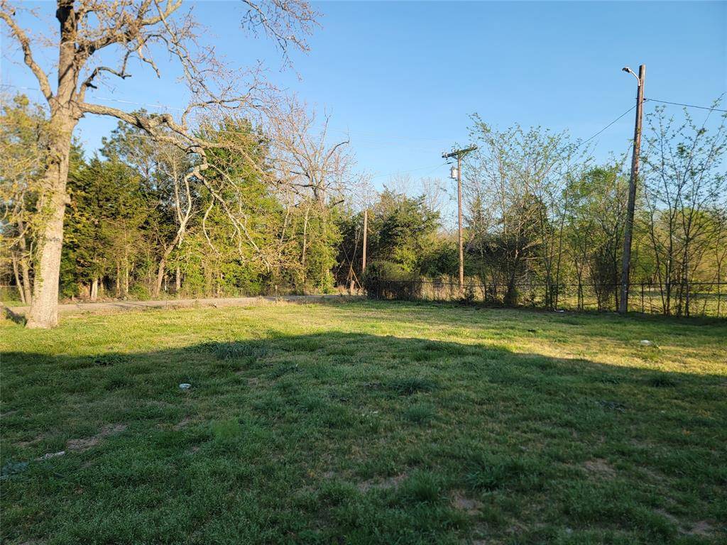 778 County Road 1345, Clarksville, TX 75426