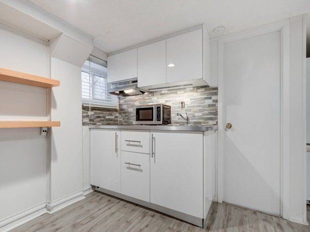 34 Glencrest BLVD #Basement, Toronto E03, ON M4B 1L3