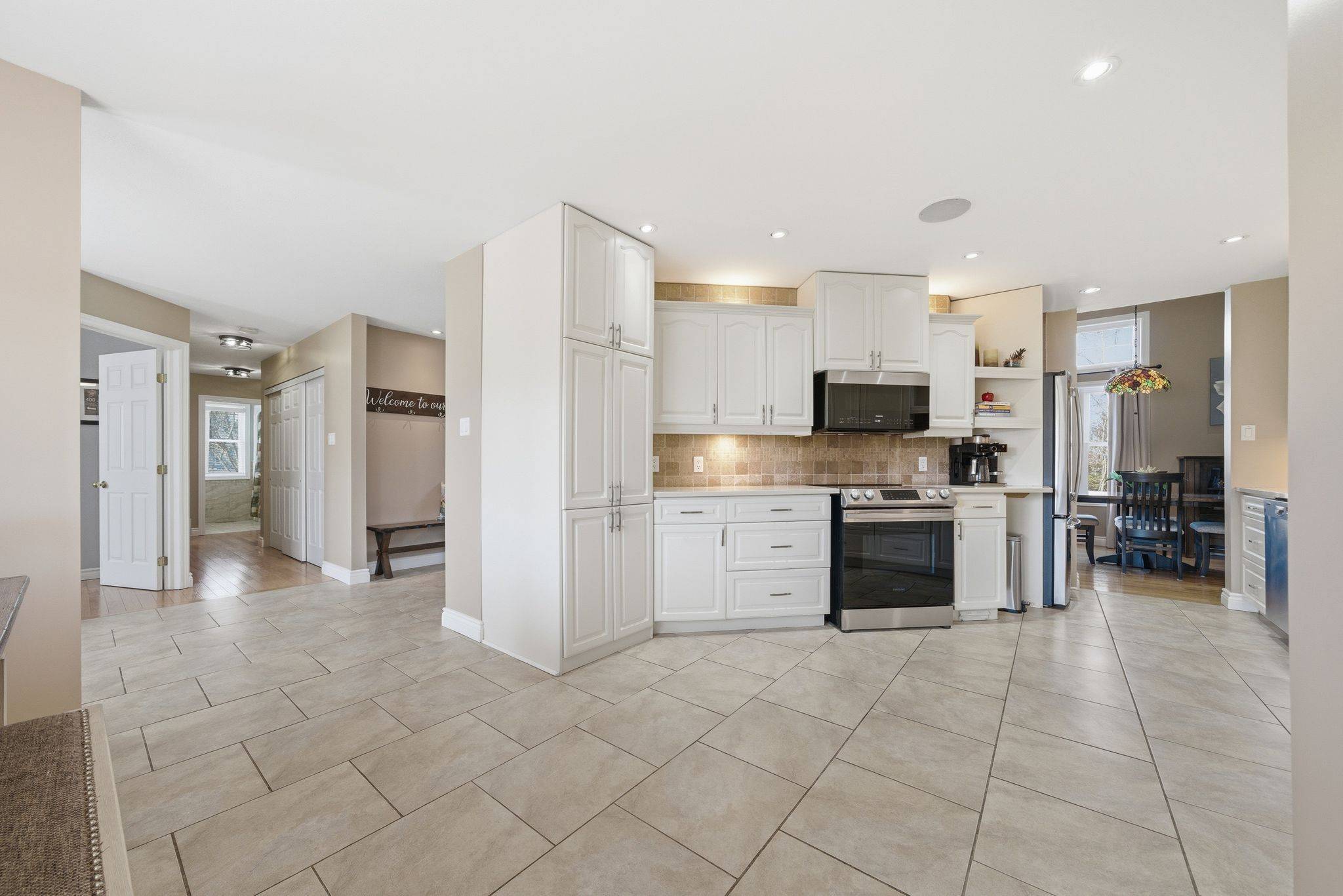 19 St Andrews Lane DR, Rideau Lakes, ON K0G 1X0