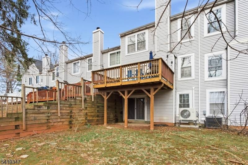 20 Pond Ct, Hillsborough Twp., NJ 08844