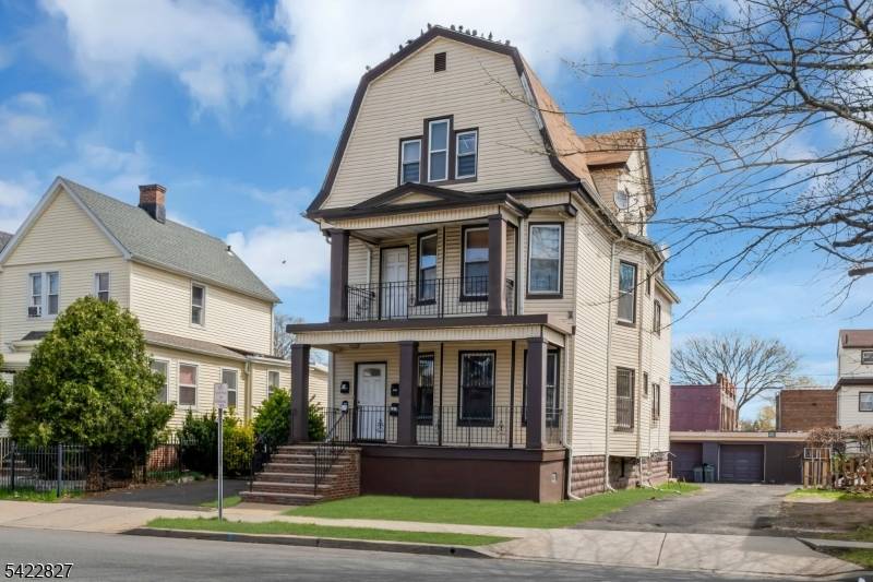 202 Sanford St, East Orange City, NJ 07018