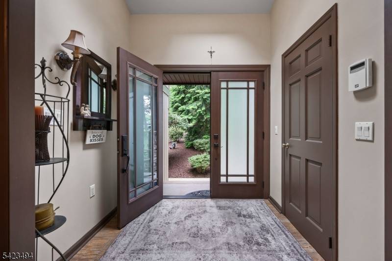 72 Fox Chase Ct, Freehold Twp., NJ 07728