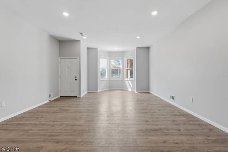 327 S Orange Ave #1, Newark City, NJ 07103