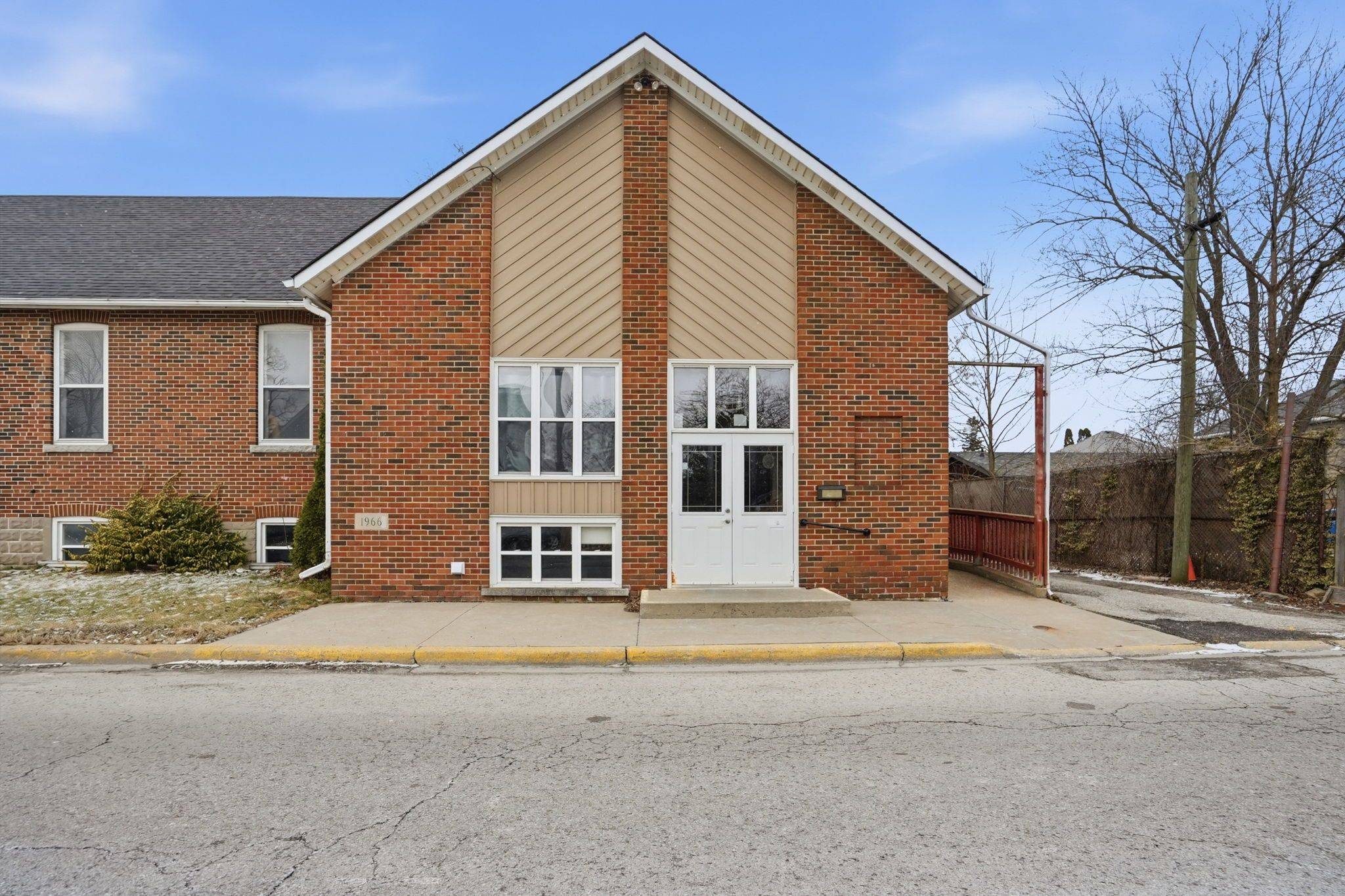 13 Sherring ST N, Haldimand, ON N0A 1H0