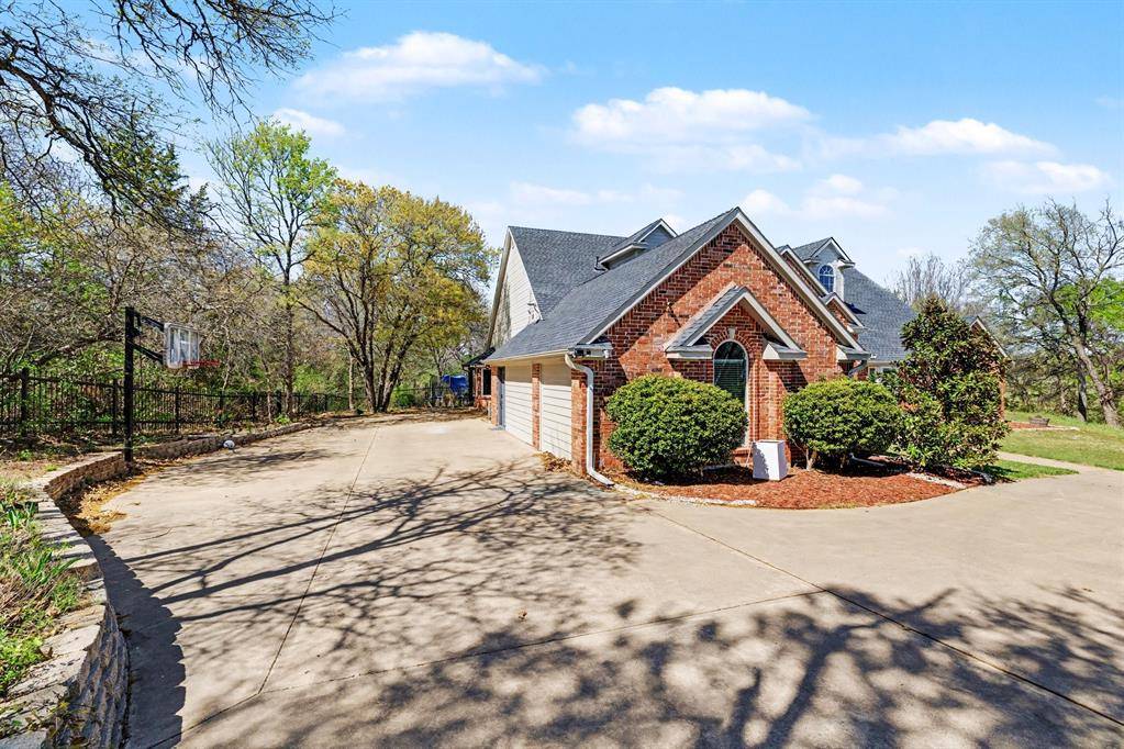 767 Farrar Road, Waxahachie, TX 75165