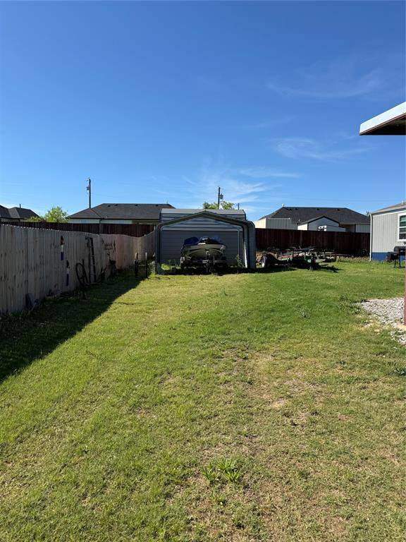 233 Overland Trail, Bridgeport, TX 76426