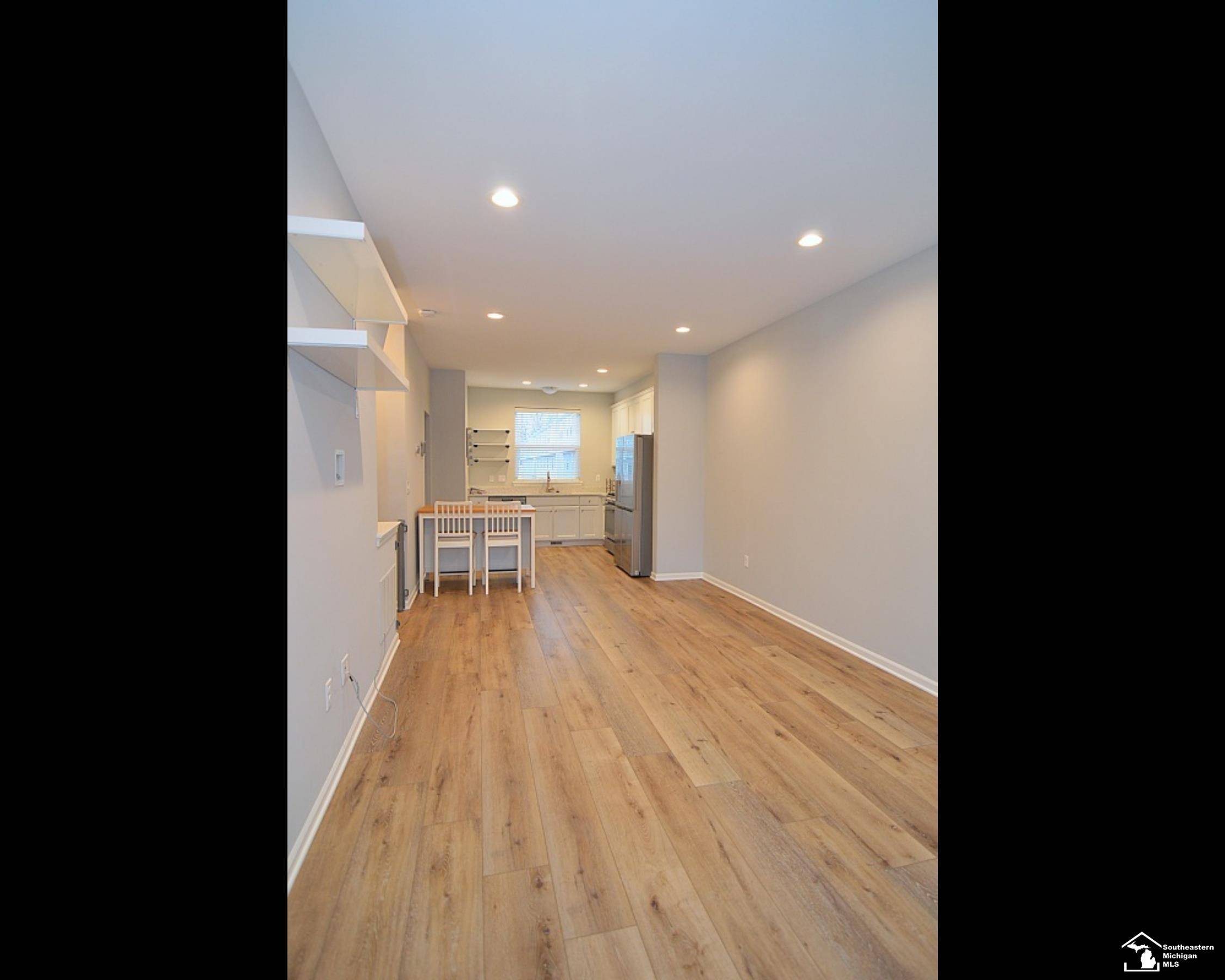 24033 Battelle AVE, Hazel Park, MI 48030