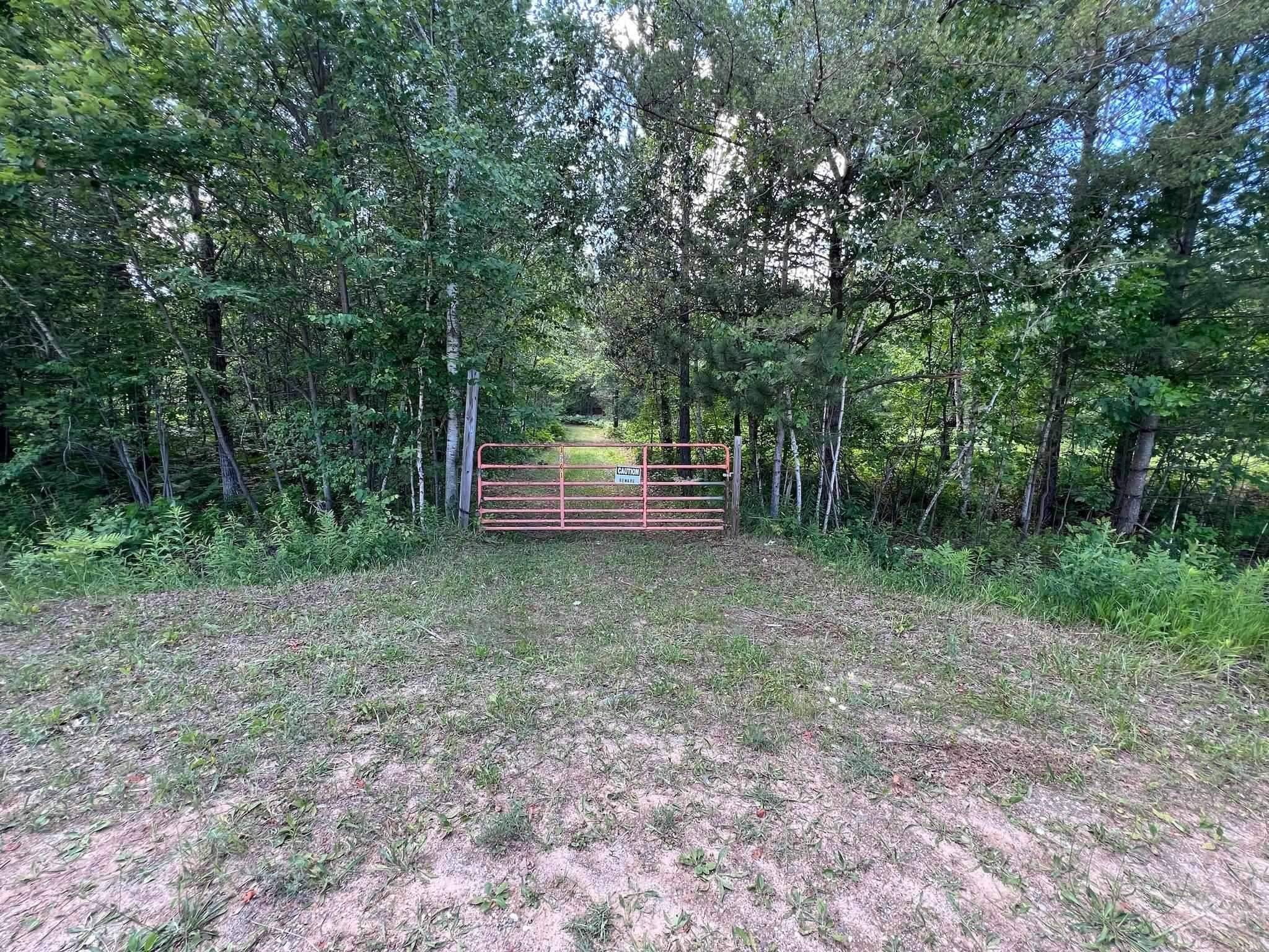 3201 Franklin RD, Bourret Twp, MI 48610