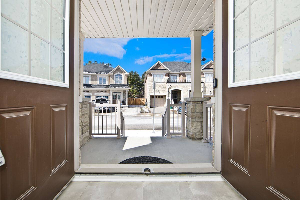 33 Liam LN, Markham, ON L3S 3J5