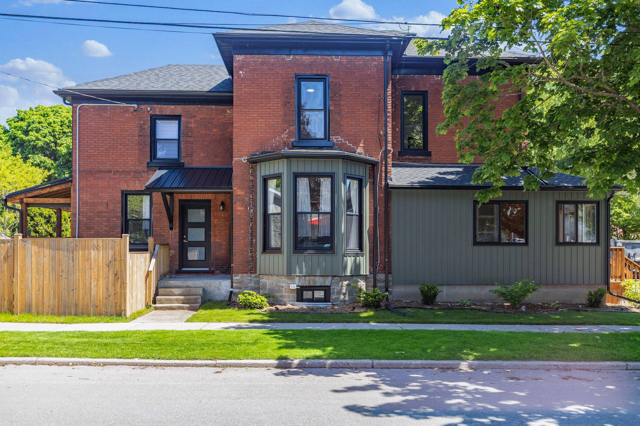 198 James ST W, Prescott, ON K0E 1T0