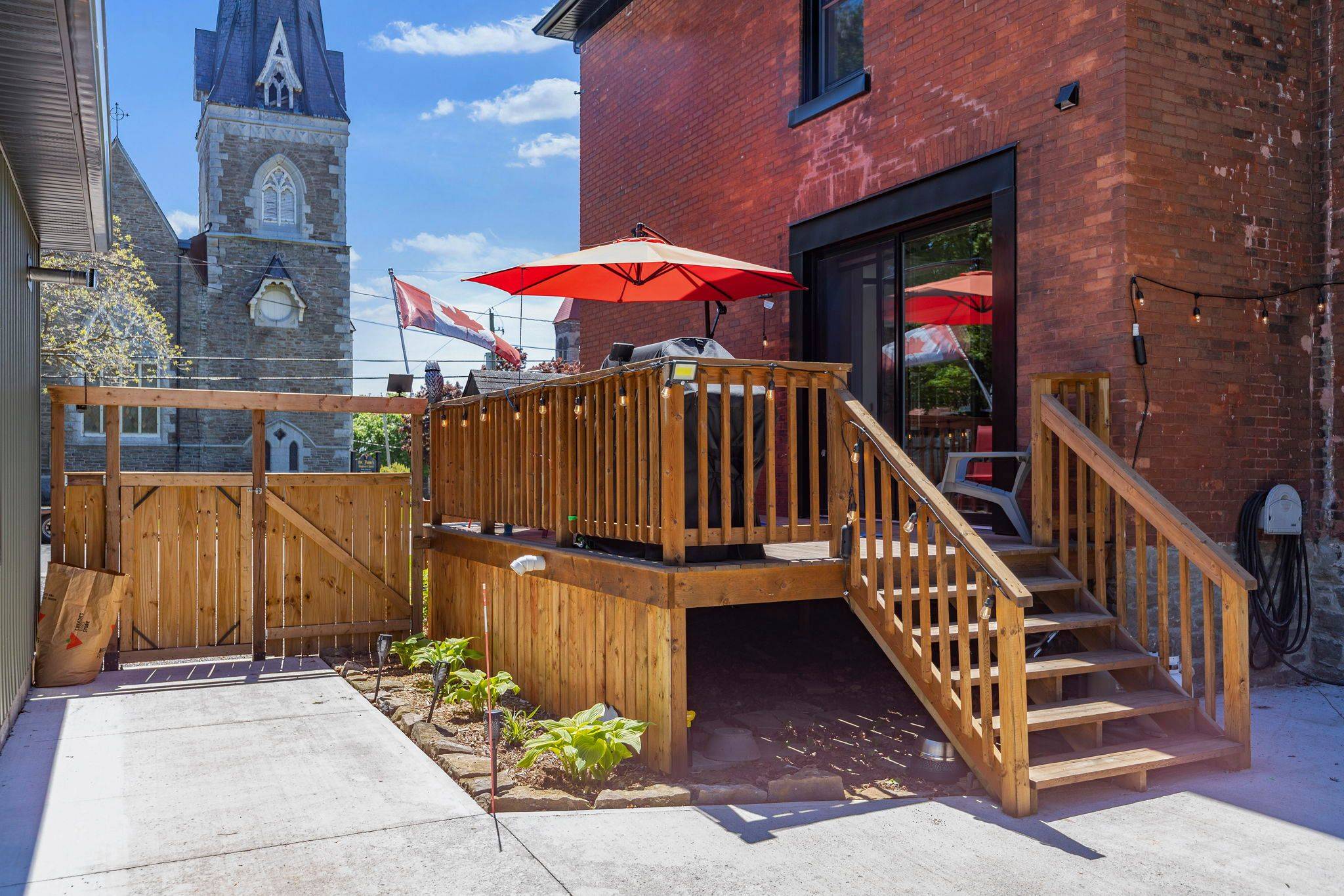 198 James ST W, Prescott, ON K0E 1T0