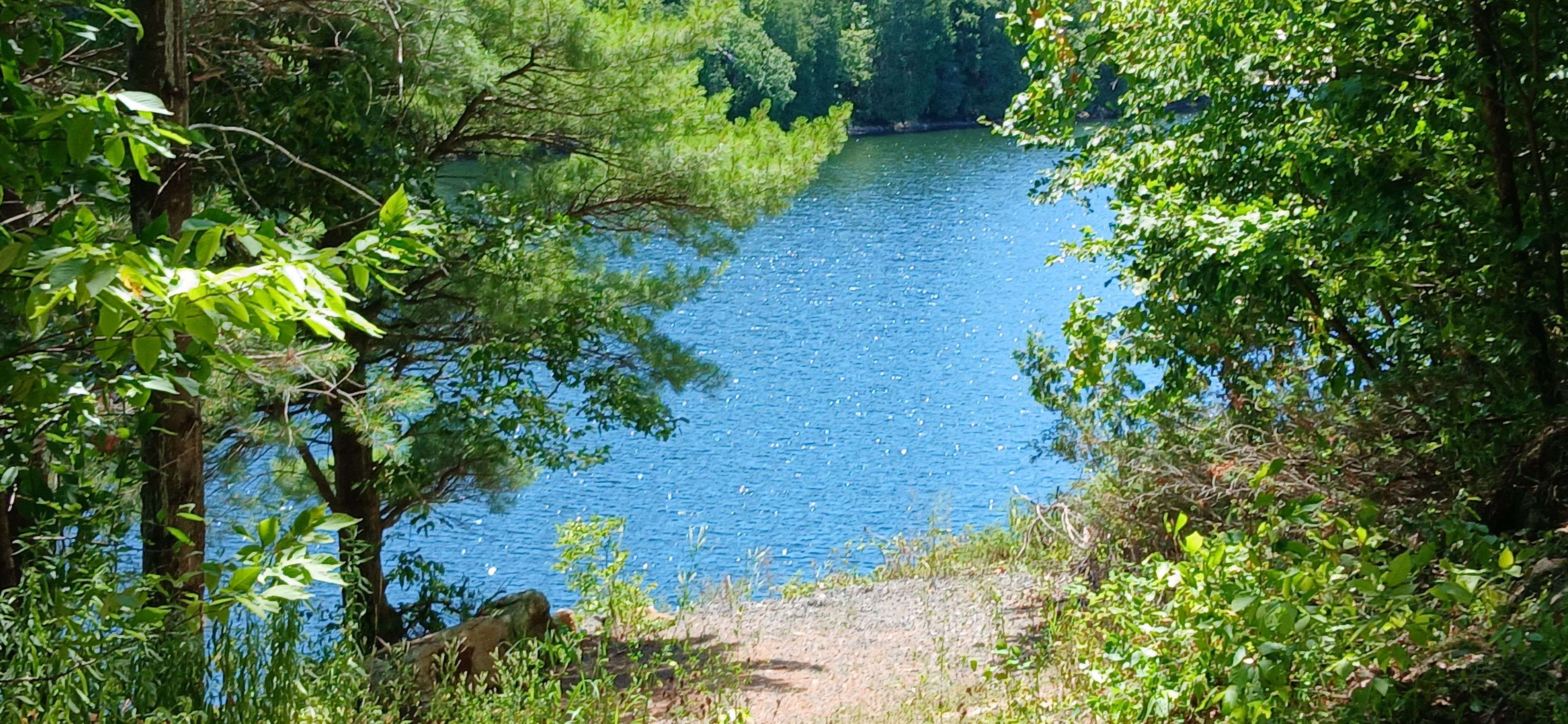 925 Lodge LN, Leeds And The Thousand Islands, ON K0G 1E0