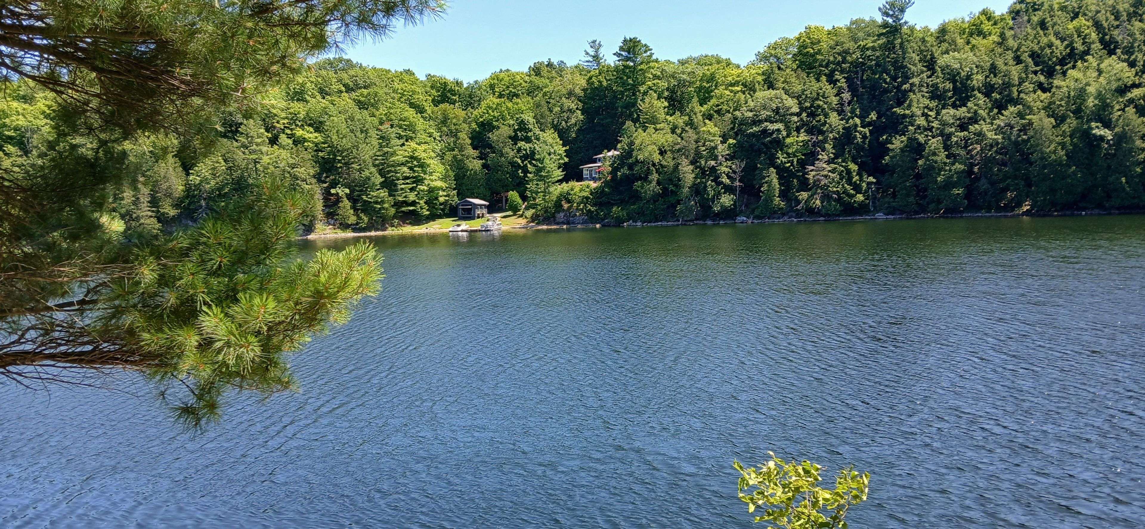 925 Lodge LN, Leeds And The Thousand Islands, ON K0G 1E0